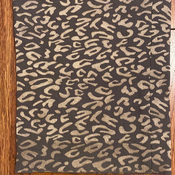 Cato black & gold straight cut pants. Size 8 - Picture 9 of 13